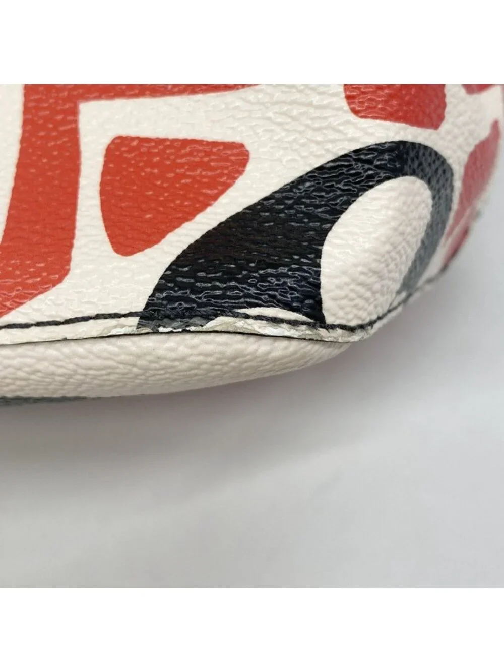 Louis Vuitton Shoulder Bag Monogram Giant Neo Noe Cream Rouge